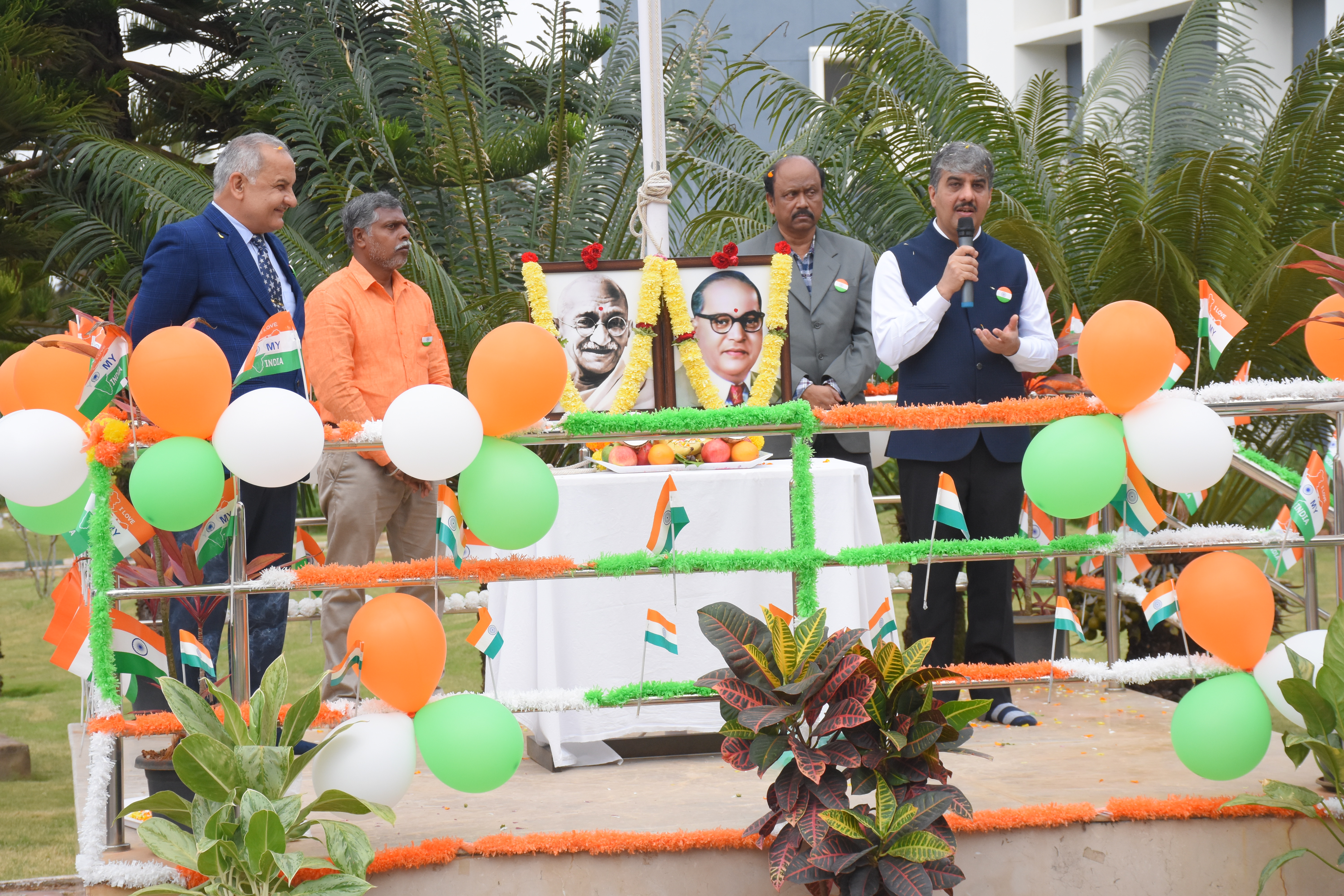 Guest_of_77th_Republic_Day